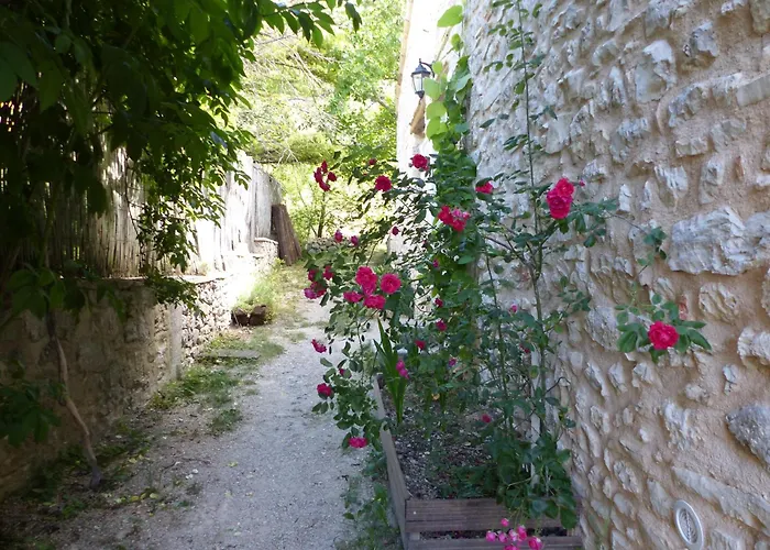 Malia - D'hotes & 3* Barret-de-Lioure