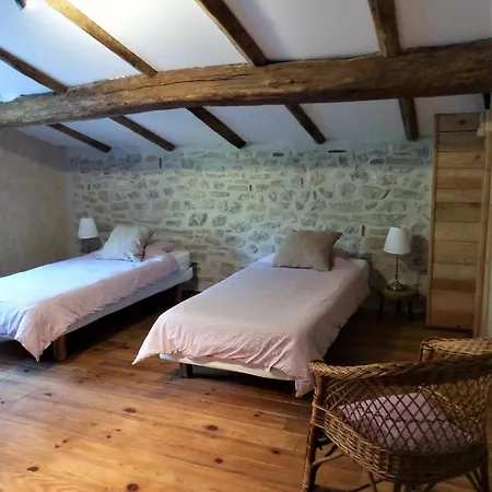 Panzió Malia - D'hotes & 3*