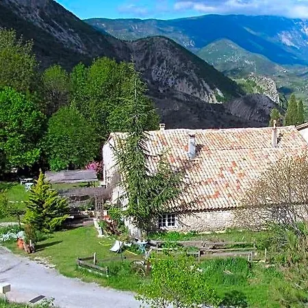 Bed & Breakfast Malia - D'hotes & Barret-de-Lioure